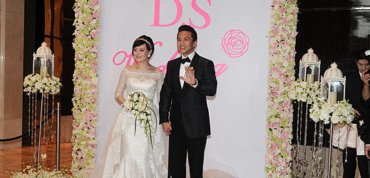  邓超孙俪孩子 照片  孩子叫什么 ? 长相酷似邓超