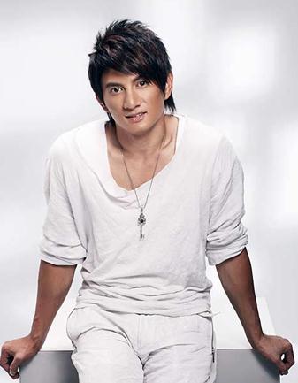 <em>新白发魔女传主题曲叫什么</em> 吴奇隆 留香歌词M
