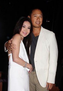 <em>温碧霞</em>个人资料 电影 <em>照片</em> 拥有儿子<em>丈夫</em>美满的