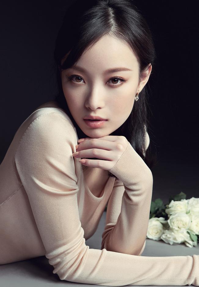 因金陵十三钗走红+玉墨扮演者