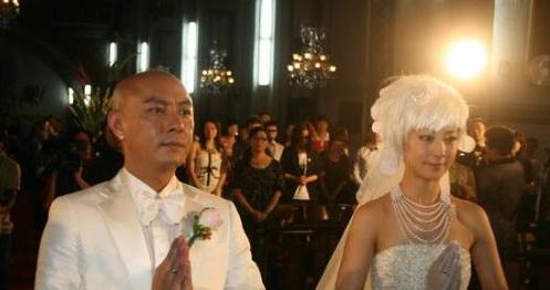 <em>张卫健张茜</em> 无法面对结婚后怀孕8个月孩子意外