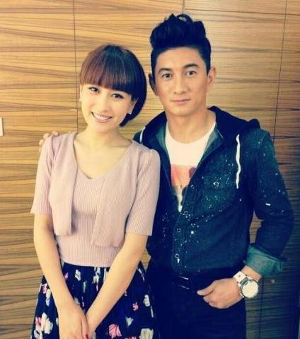 <em>吴奇隆马苏深夜同居</em> 恋情终于开花结果 - 雅酷